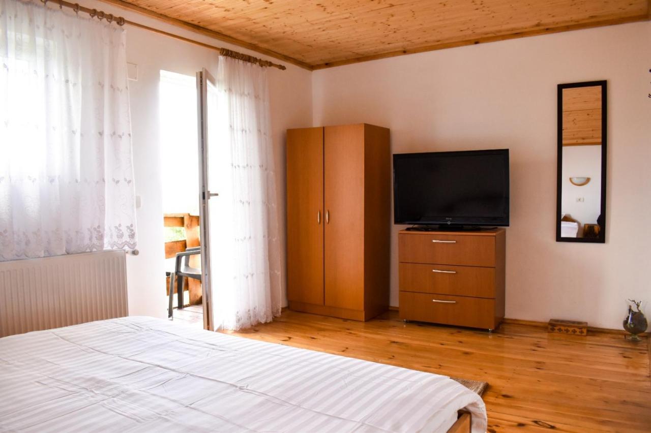 Casa De Sub Hora Βίλα Zărneşti Εξωτερικό φωτογραφία