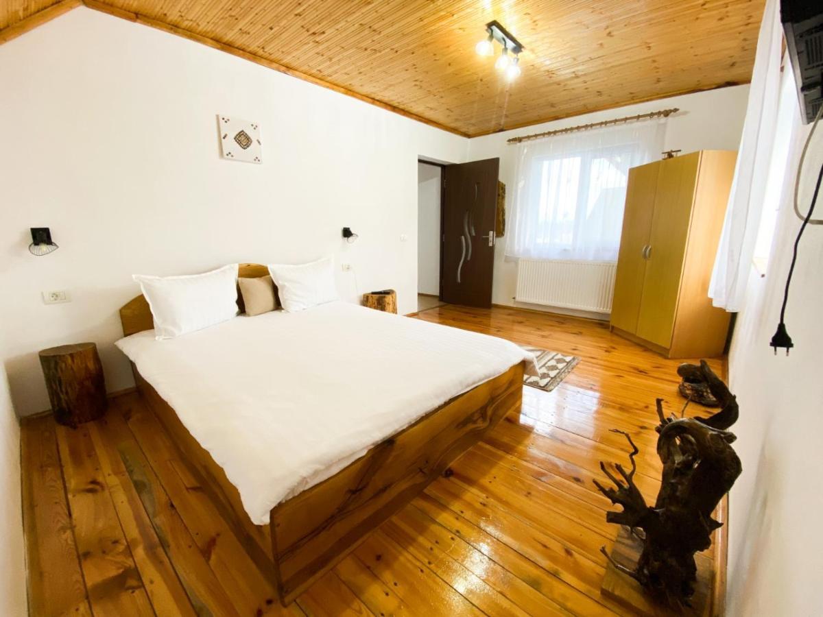 Casa De Sub Hora Βίλα Zărneşti Εξωτερικό φωτογραφία