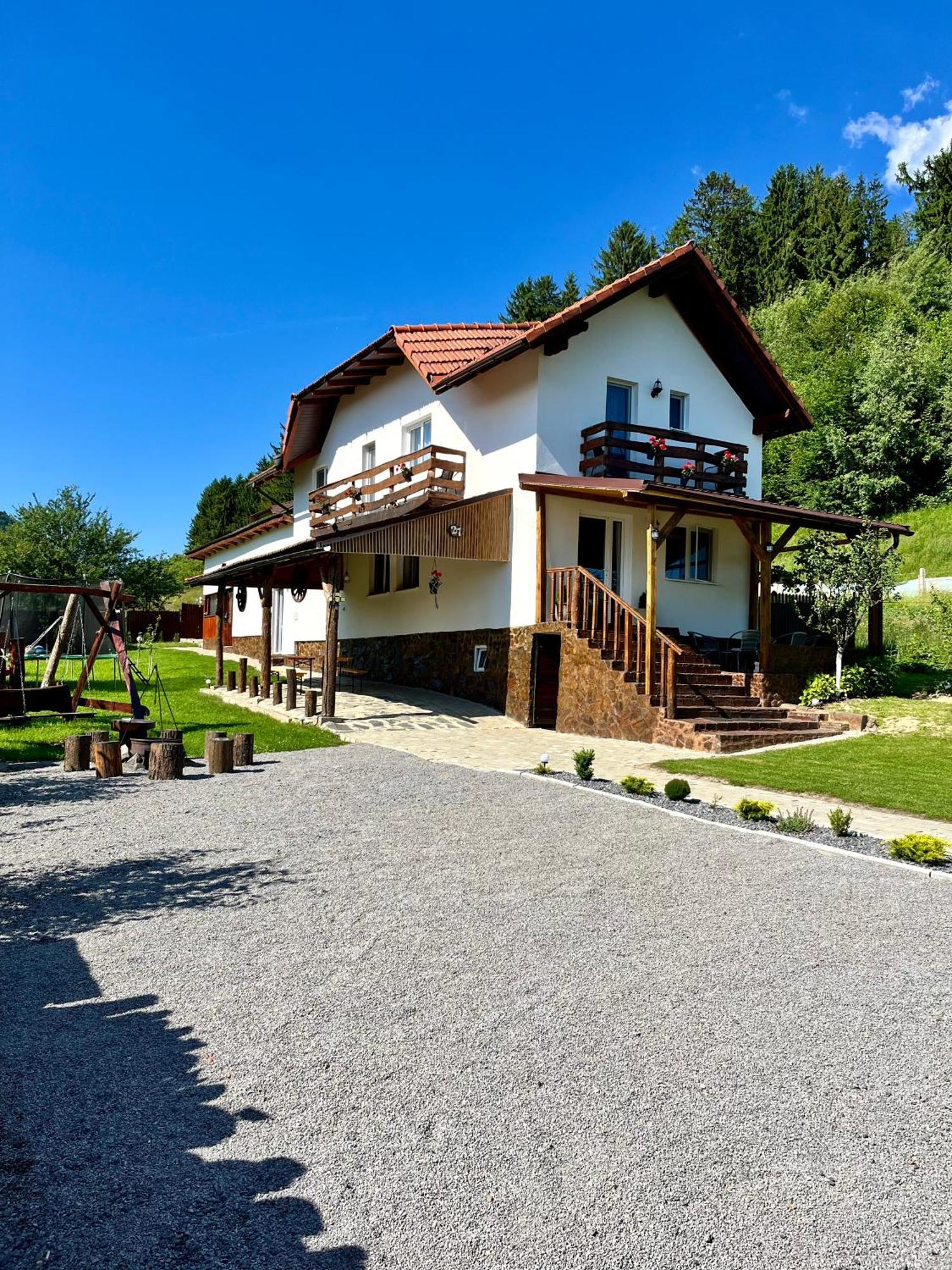 Casa De Sub Hora Βίλα Zărneşti Εξωτερικό φωτογραφία
